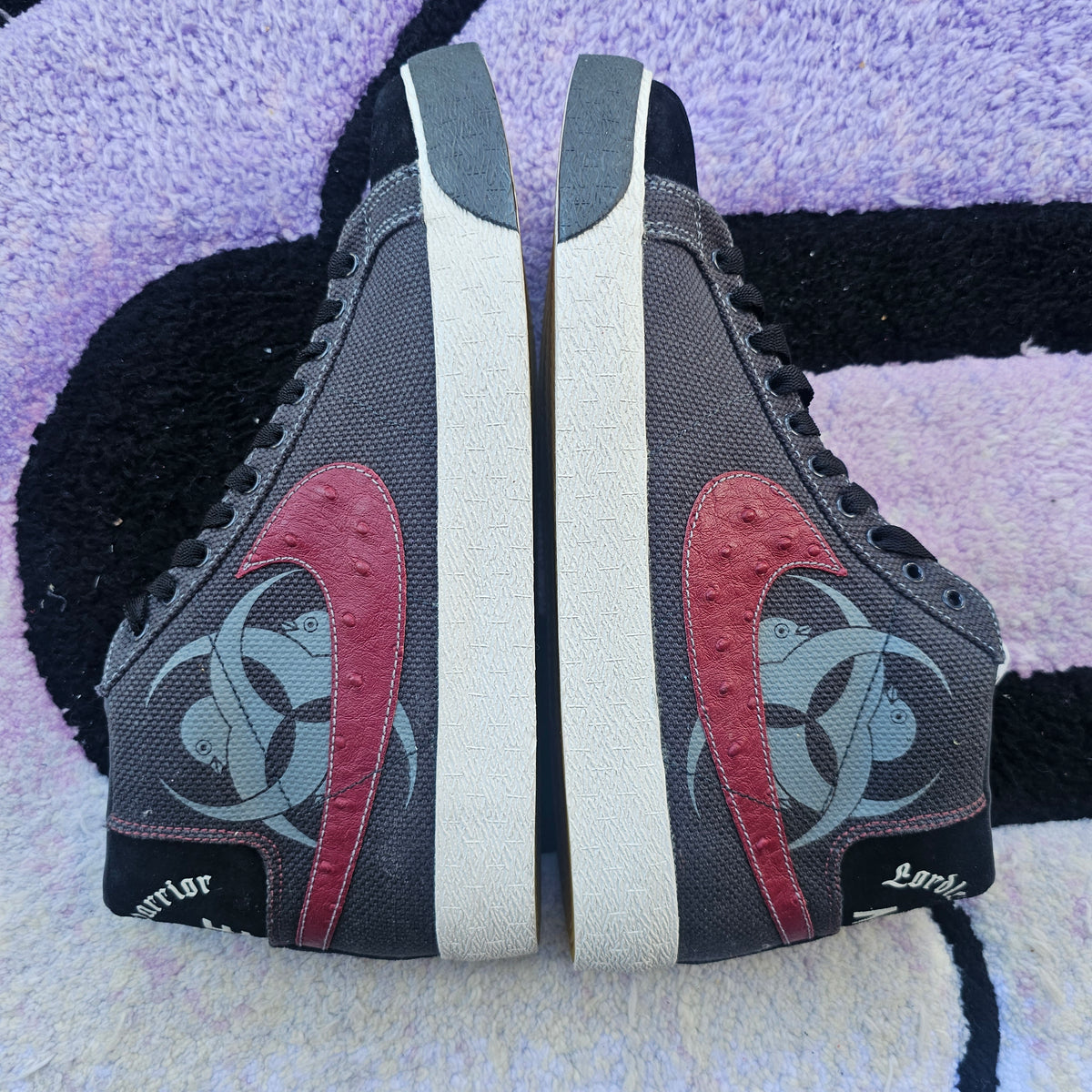 Nike Sb Blazer SAMPLE "Lordless Warrior" Size 9