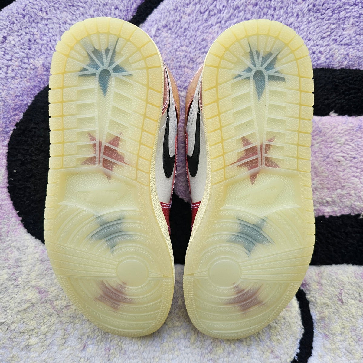 Air Jordan 1 "Trophy Room" (Friends & Family) *Multiple Sizes*