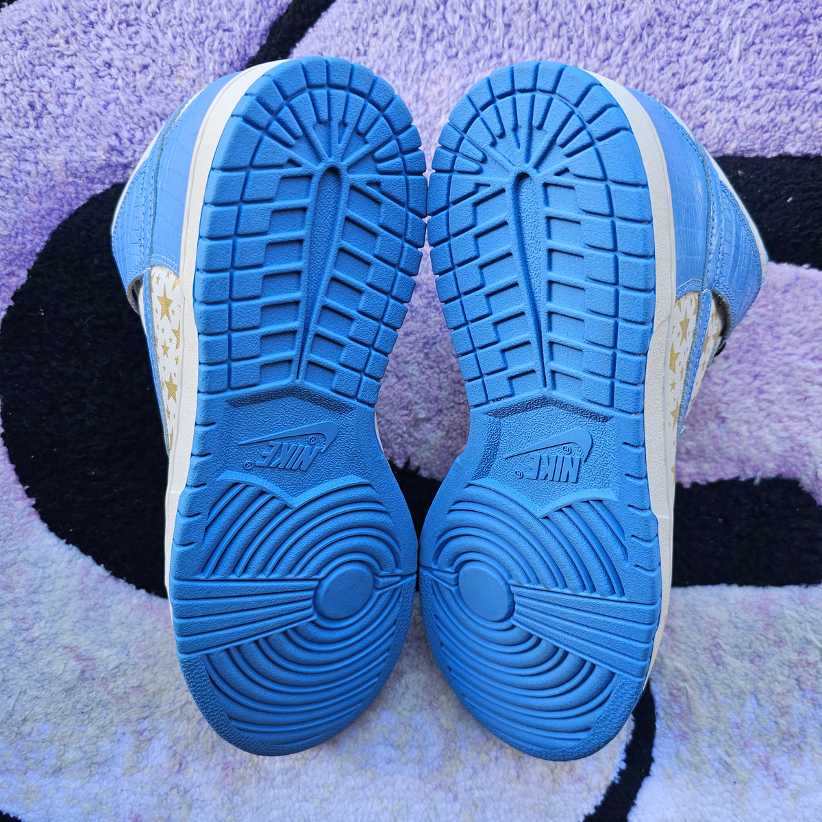 Nike Sb Dunk High Supreme "Blue Stars" Size 9.5
