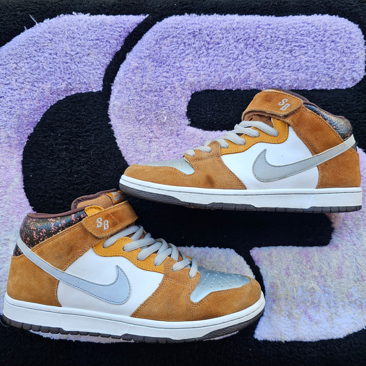 Nike Sb Mid “Fender Bass”