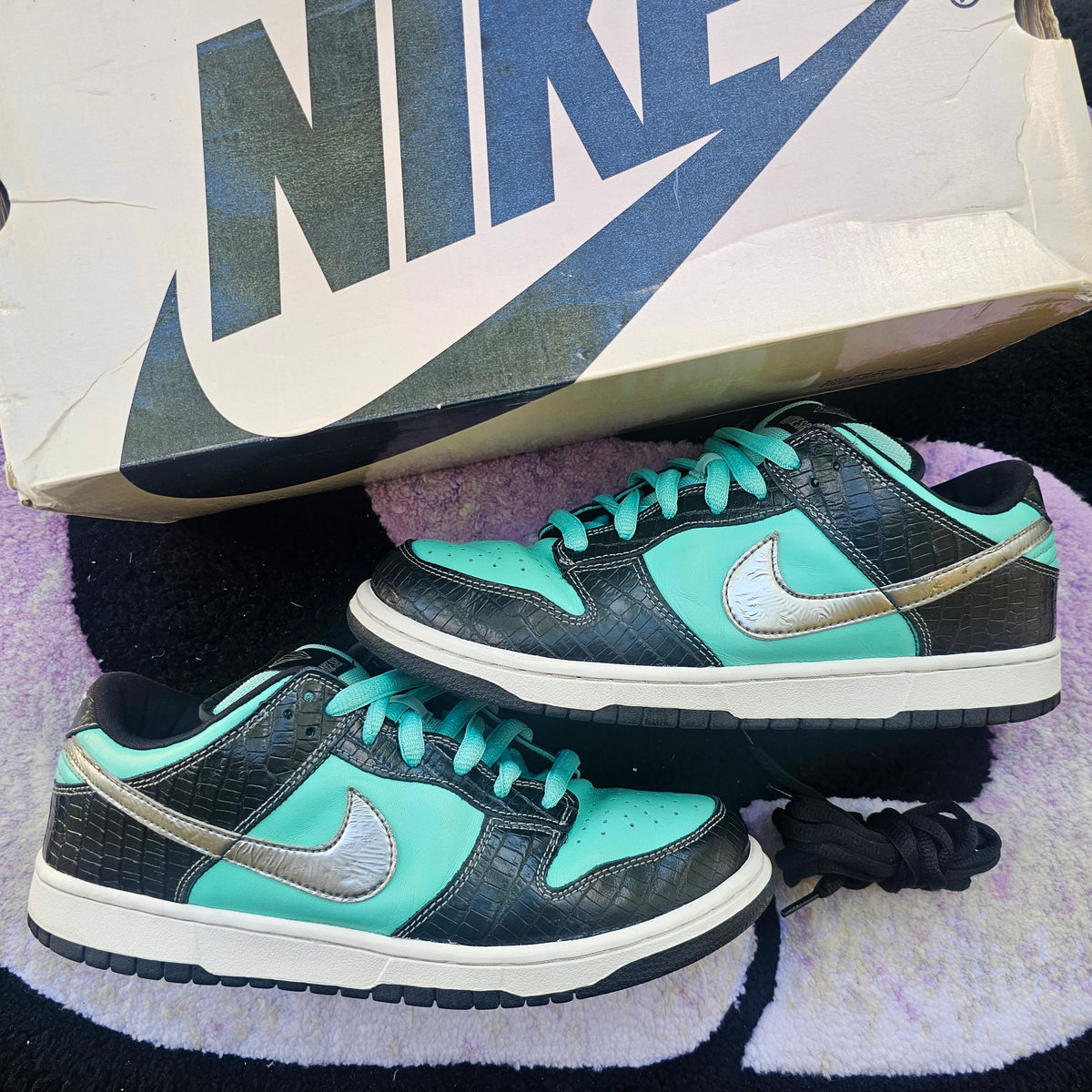 Nike Sb Dunk Low "Tiffany" Size 10.5 Used
