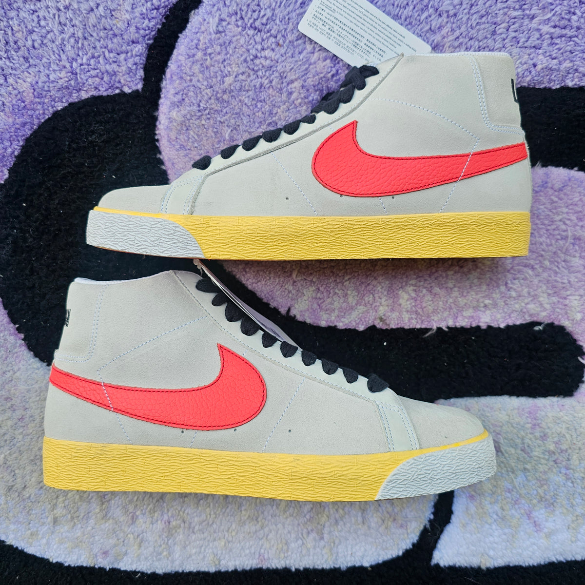 Nike Sb Blazer SAMPLE "Swoosh Life" Size 9