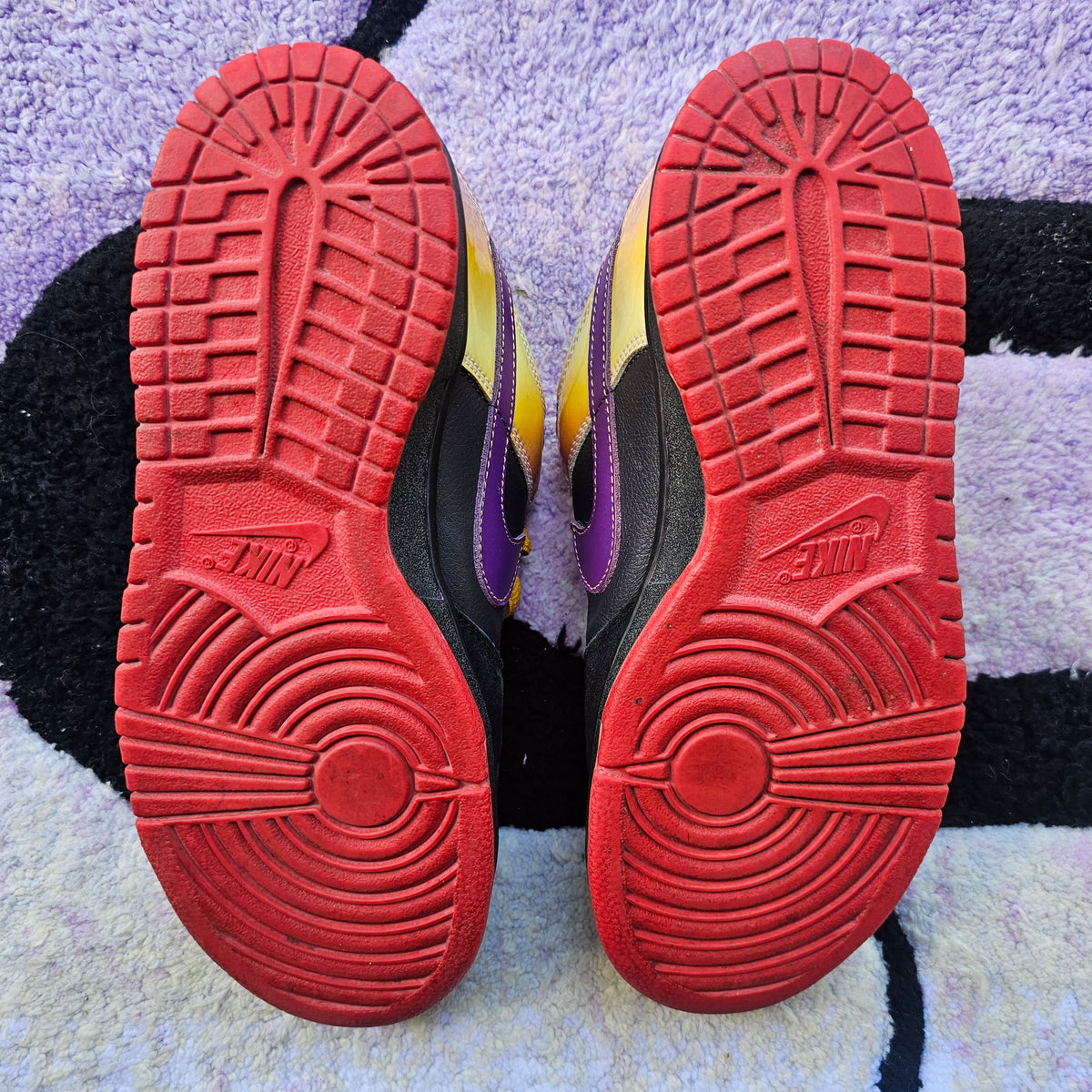 Nike Sb Dunk Low "Appetite for Destruction" Size 8 Used