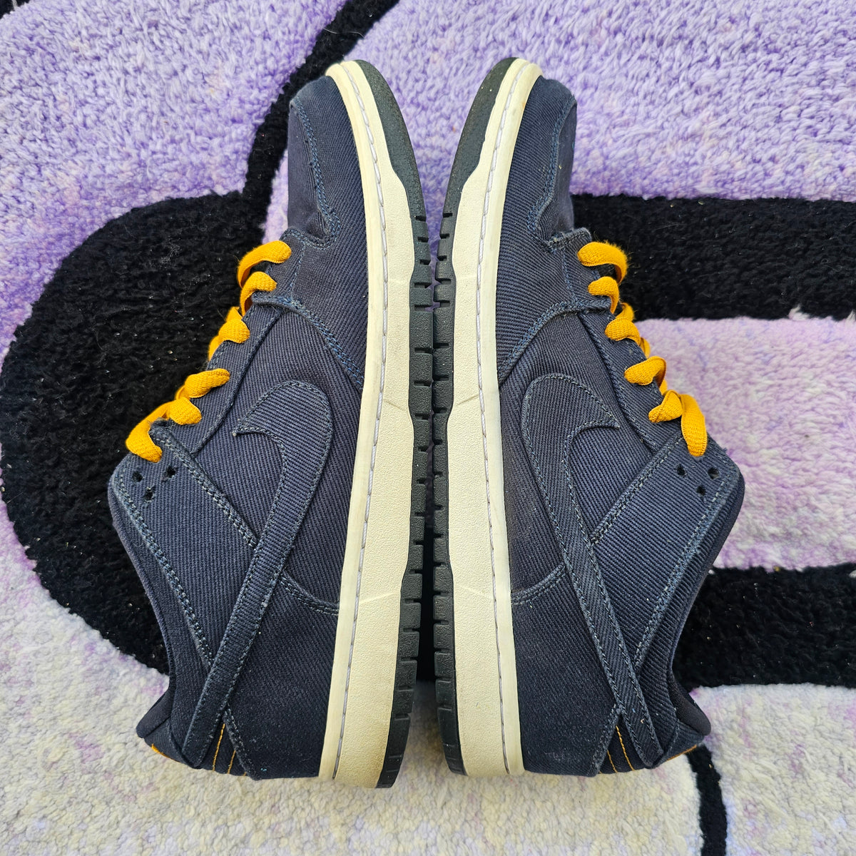 Nike Sb Dunk Low “Levi” SAMPLE Size 9 Used
