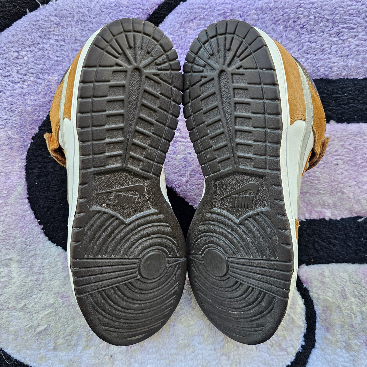 Nike Sb Mid “Fender Bass”